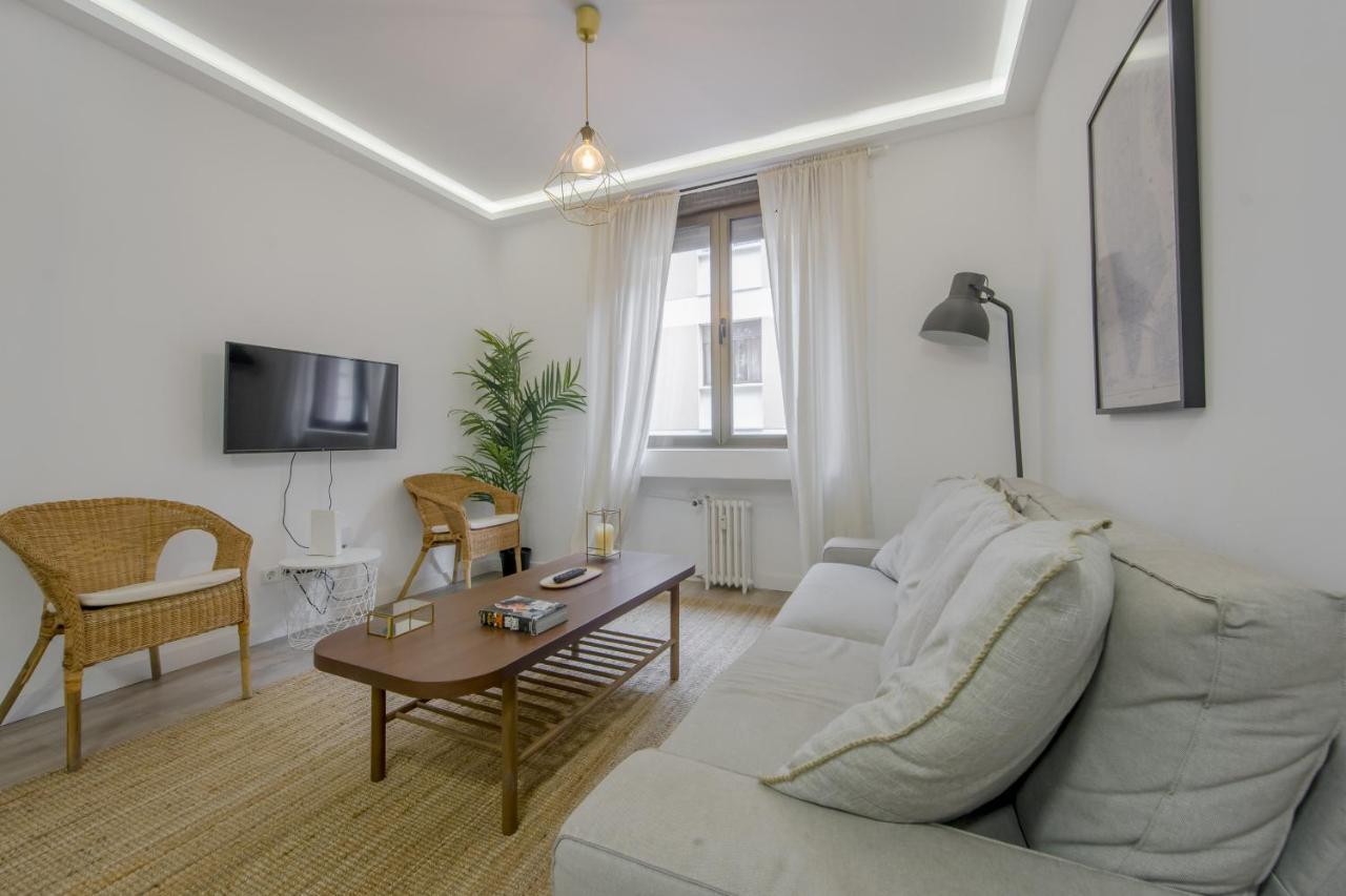 Elegante Apartamento En El Centro De Madrid Appartamento Esterno foto